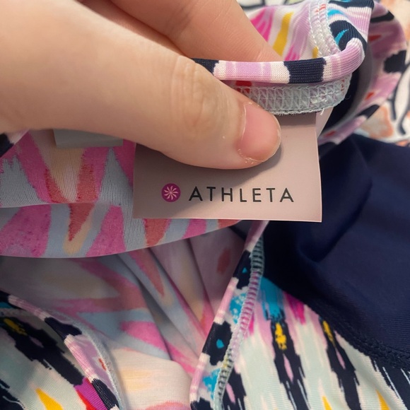 Athleta Rash Guard - Picture 5 of 9